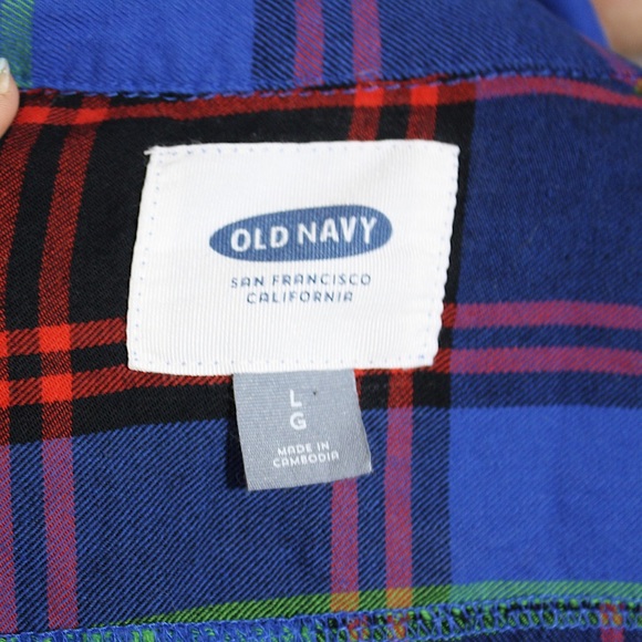Large Old Navy flannel button up - Picture 2 of 4